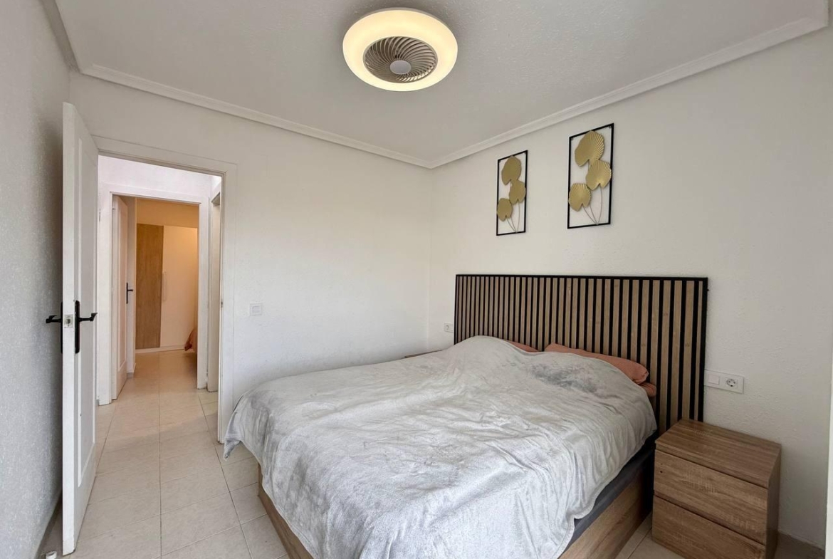 Appartement met 2 slaapkamers, 1 badkamer, 240 m. van het strand en het zwembad