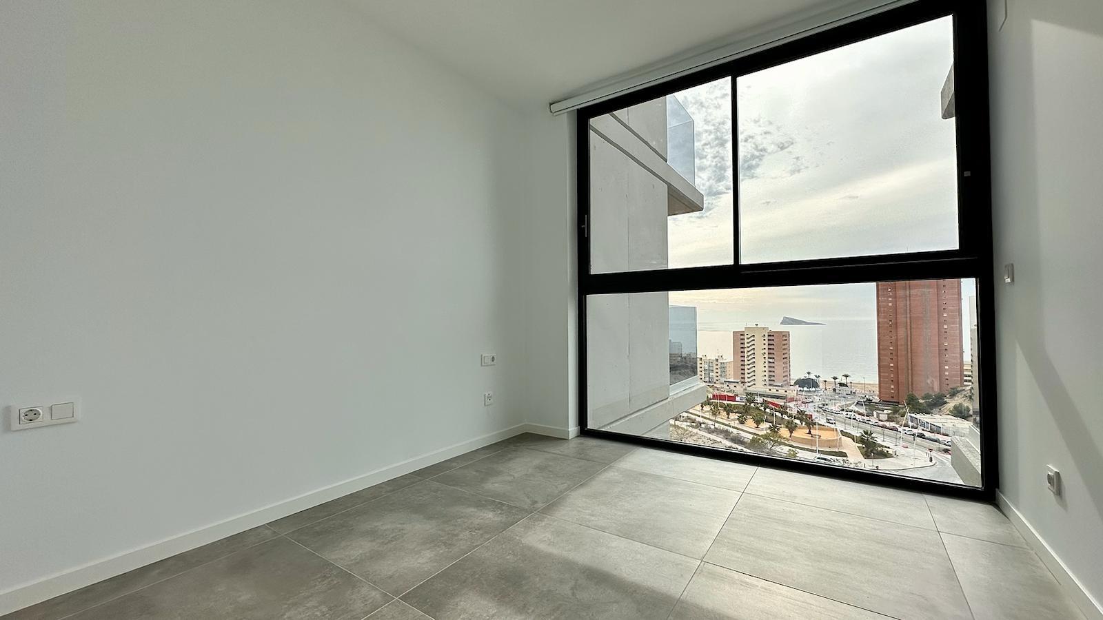 17-15-1 BRAND NIEUW ONTWERP-APPARTEMENT MET ZEEZICHTEN OP PONIËNTE BEACH, BENIDORM