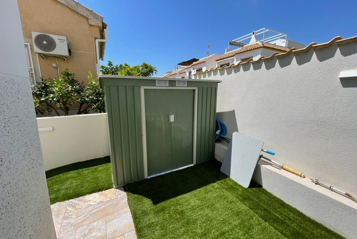 REFORMED HOUSE IN ORIHUELA COSTA! 3 BEDROOMS. BATHROOMS. SAUNA AND PRIVATE POOL.
