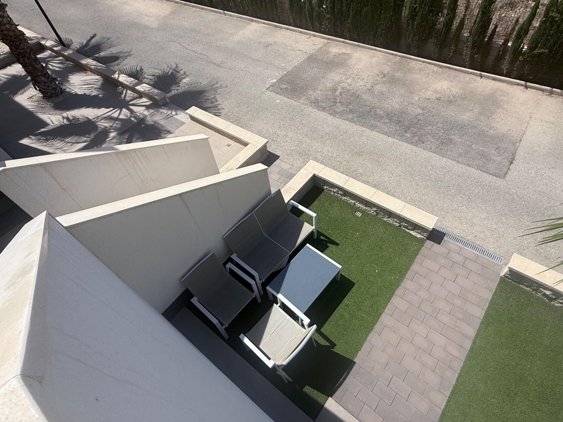BUNGALOW ALTO OASIS BEACH – EL RASO : 2 HAB, 2 BAÑOS, GARAJE, SOLARIUM