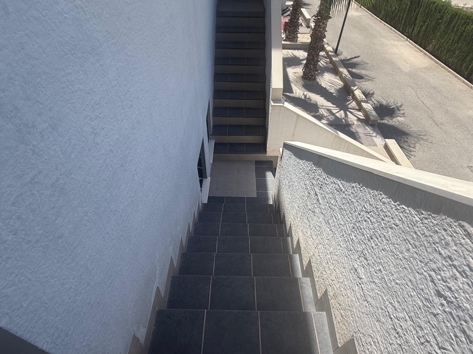 BUNGALOW ALTO OASIS BEACH – EL RASO : 2 HAB, 2 BAÑOS, GARAJE, SOLARIUM