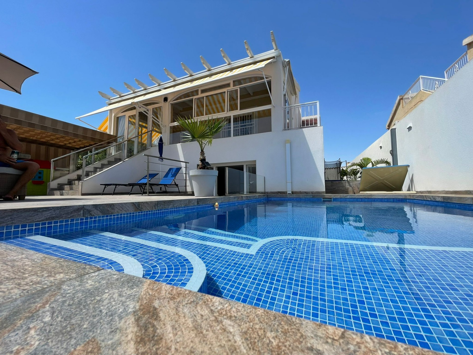REFORMED HOUSE IN ORIHUELA COSTA! 3 BEDROOMS. BATHROOMS. SAUNA AND PRIVATE POOL.