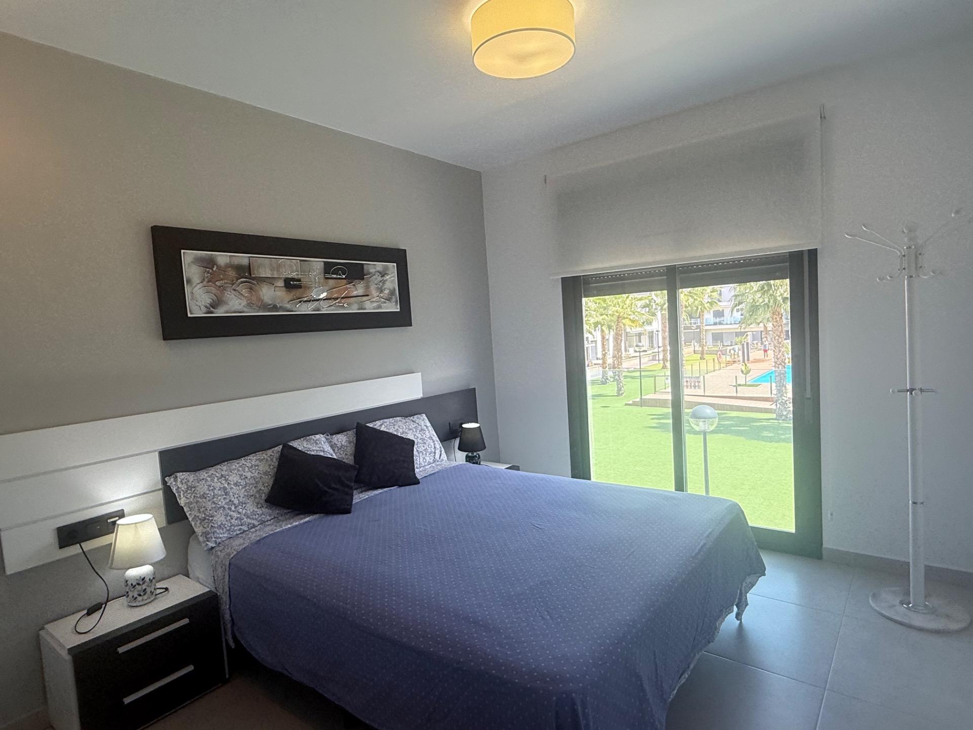 BUNGALOW ALTO OASIS BEACH – EL RASO : 2 HAB, 2 BAÑOS, GARAJE, SOLARIUM