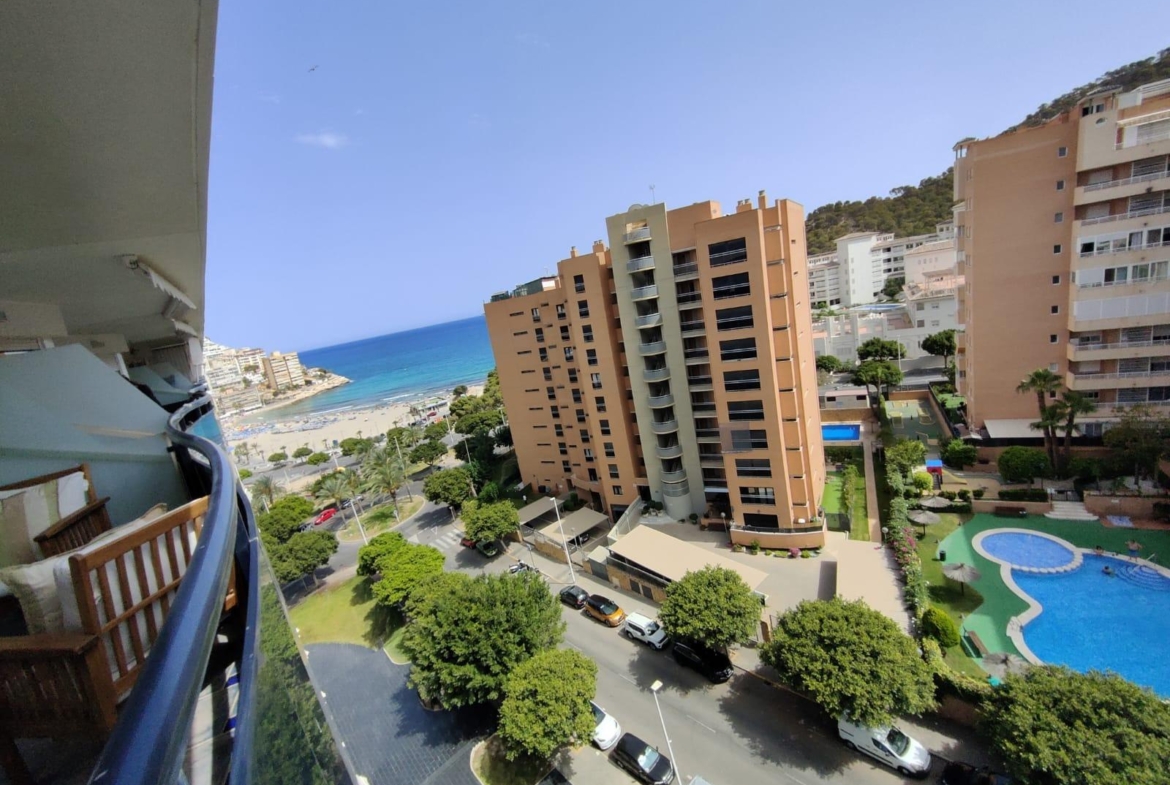 ESPECTACULAR APARTAMENTO DUPLEX EN LA CALA DE VILLAJOYOSA A 300M DE LA PLAYA