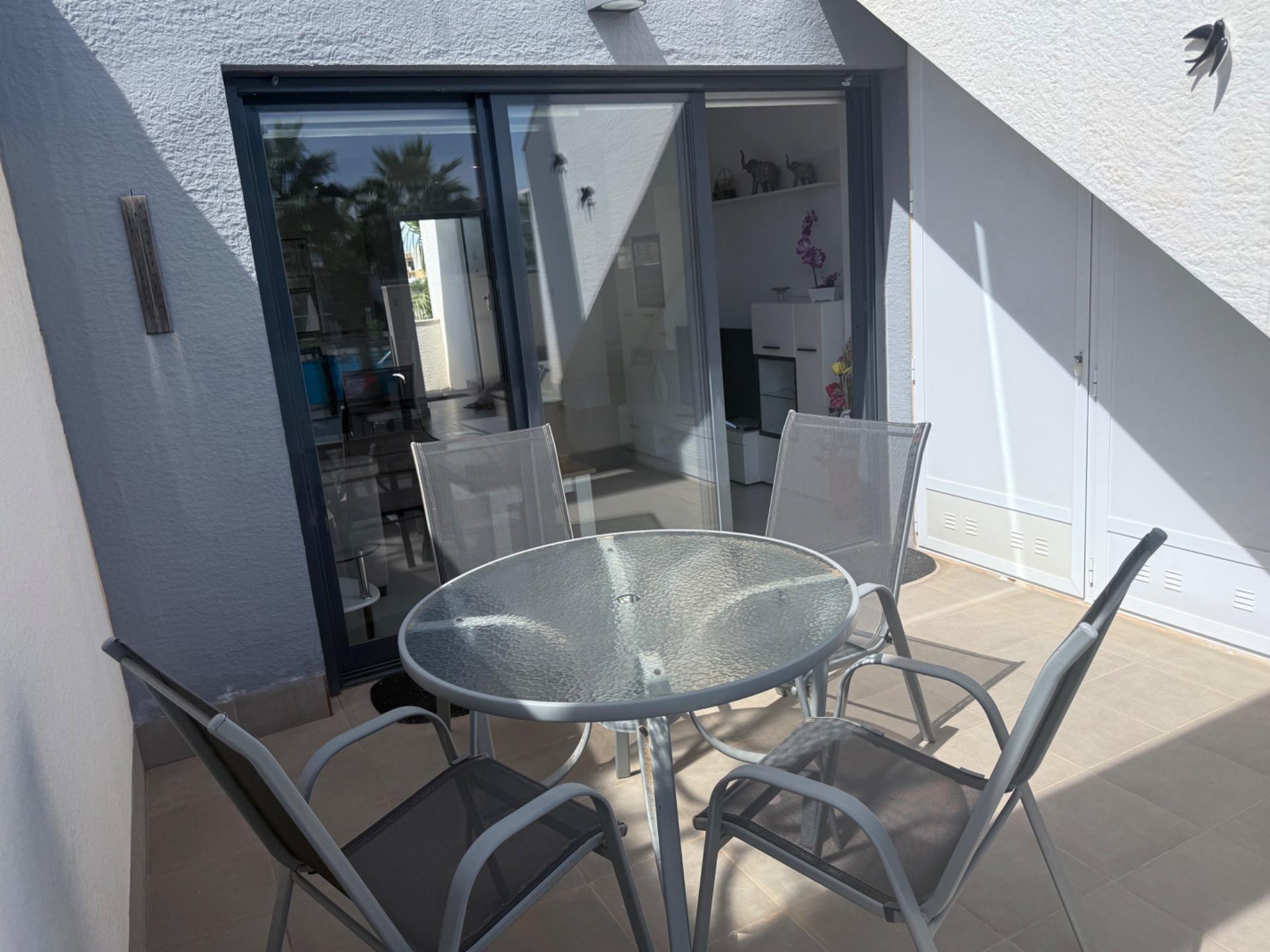 BUNGALOW ALTO OASIS BEACH – EL RASO : 2 HAB, 2 BAÑOS, GARAJE, SOLARIUM