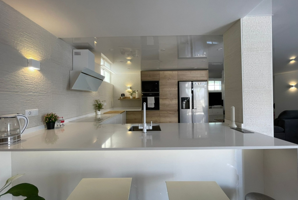 REFORMED HOUSE IN ORIHUELA COSTA! 3 BEDROOMS. BATHROOMS. SAUNA AND PRIVATE POOL.