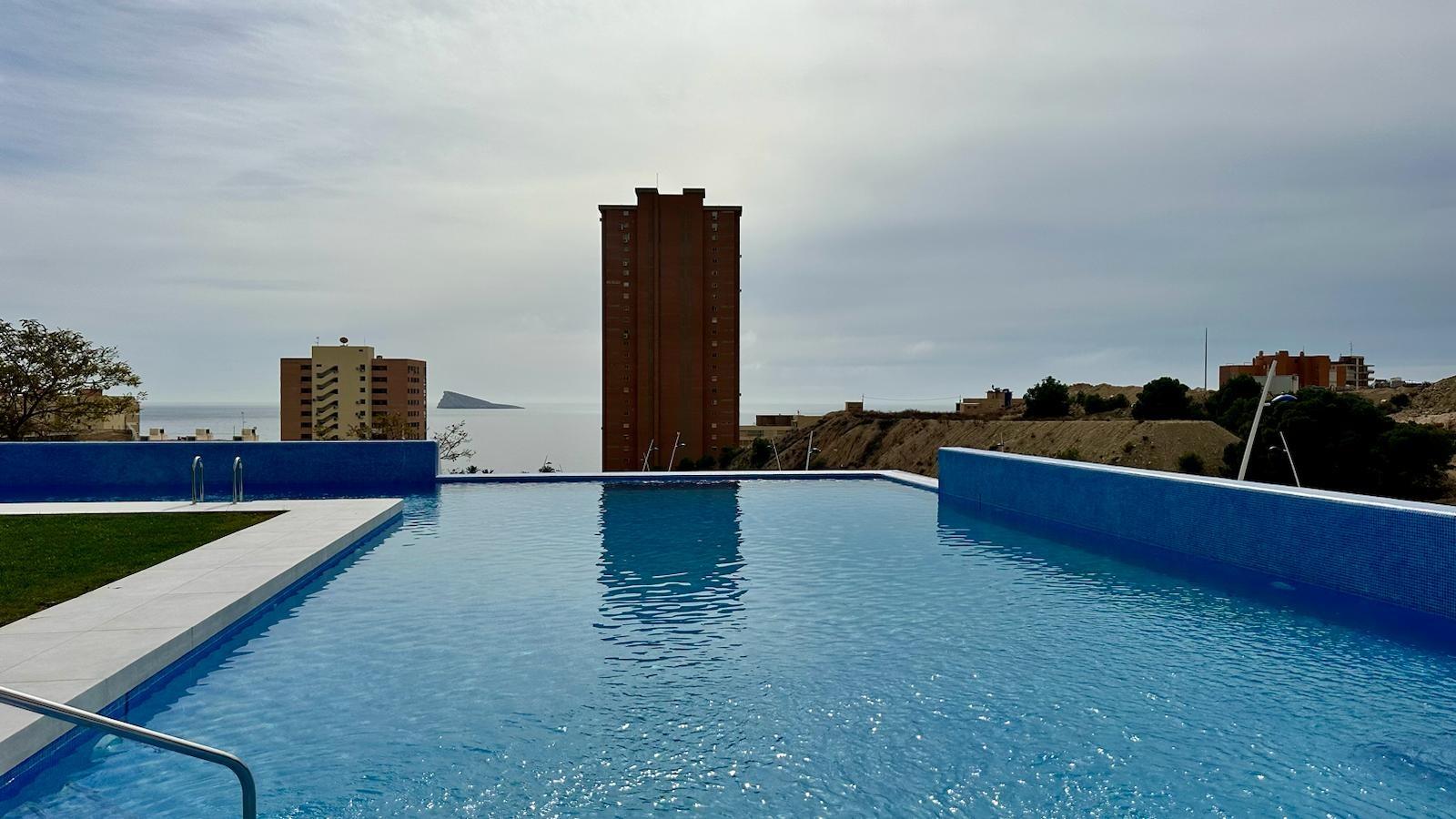 17-29-1 BRAND NIEUW ONTWERP-APPARTEMENT MET ZEEZICHTEN OP PONIËNTE BEACH, BENIDORM