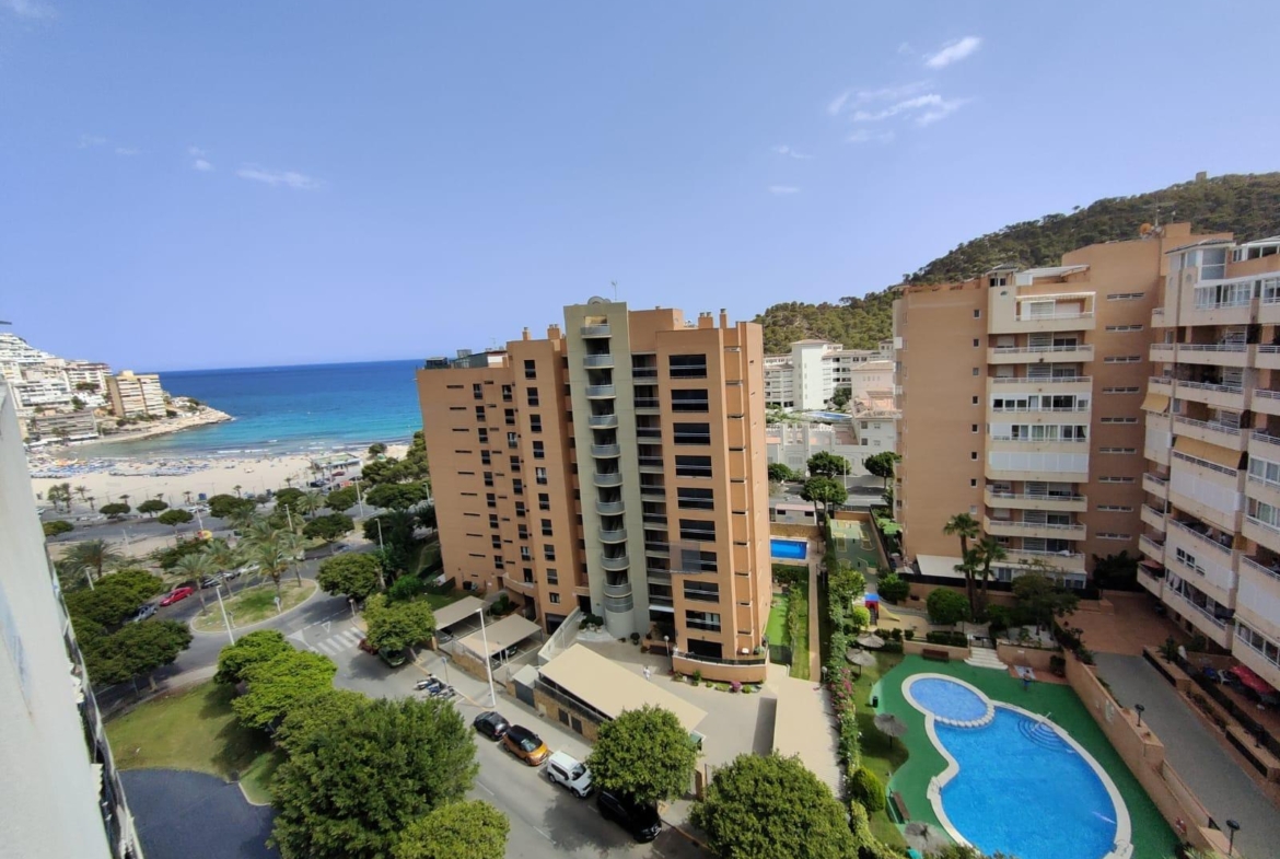 ESPECTACULAR APARTAMENTO DUPLEX EN LA CALA DE VILLAJOYOSA A 300M DE LA PLAYA
