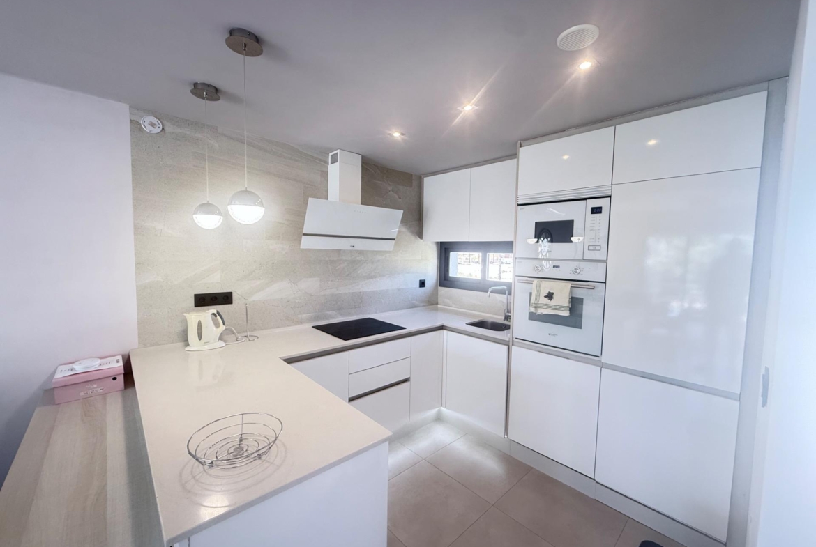 BUNGALOW ALTO OASIS BEACH – EL RASO : 2 HAB, 2 BAÑOS, GARAJE, SOLARIUM
