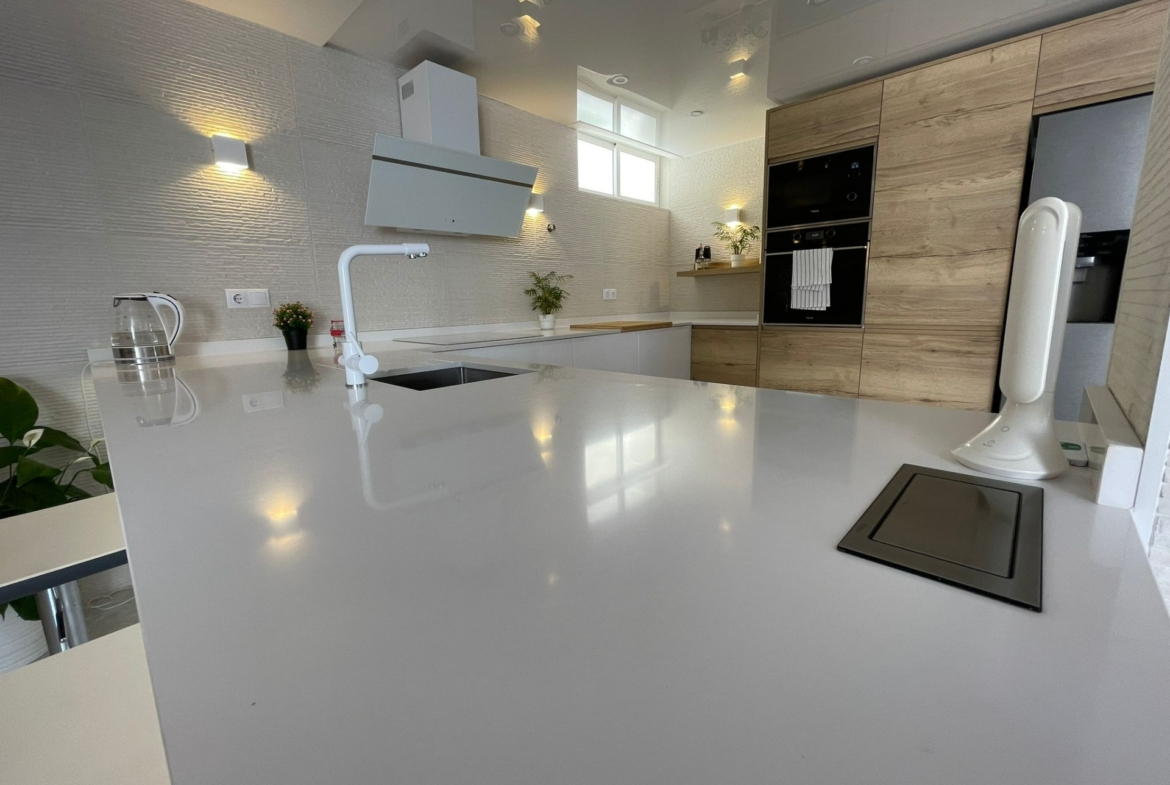 REFORMED HOUSE IN ORIHUELA COSTA! 3 BEDROOMS. BATHROOMS. SAUNA AND PRIVATE POOL.