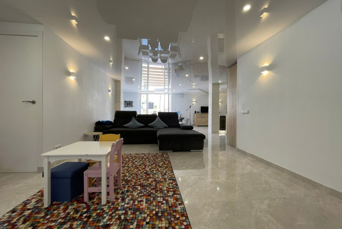 REFORMED HOUSE IN ORIHUELA COSTA! 3 BEDROOMS. BATHROOMS. SAUNA AND PRIVATE POOL.