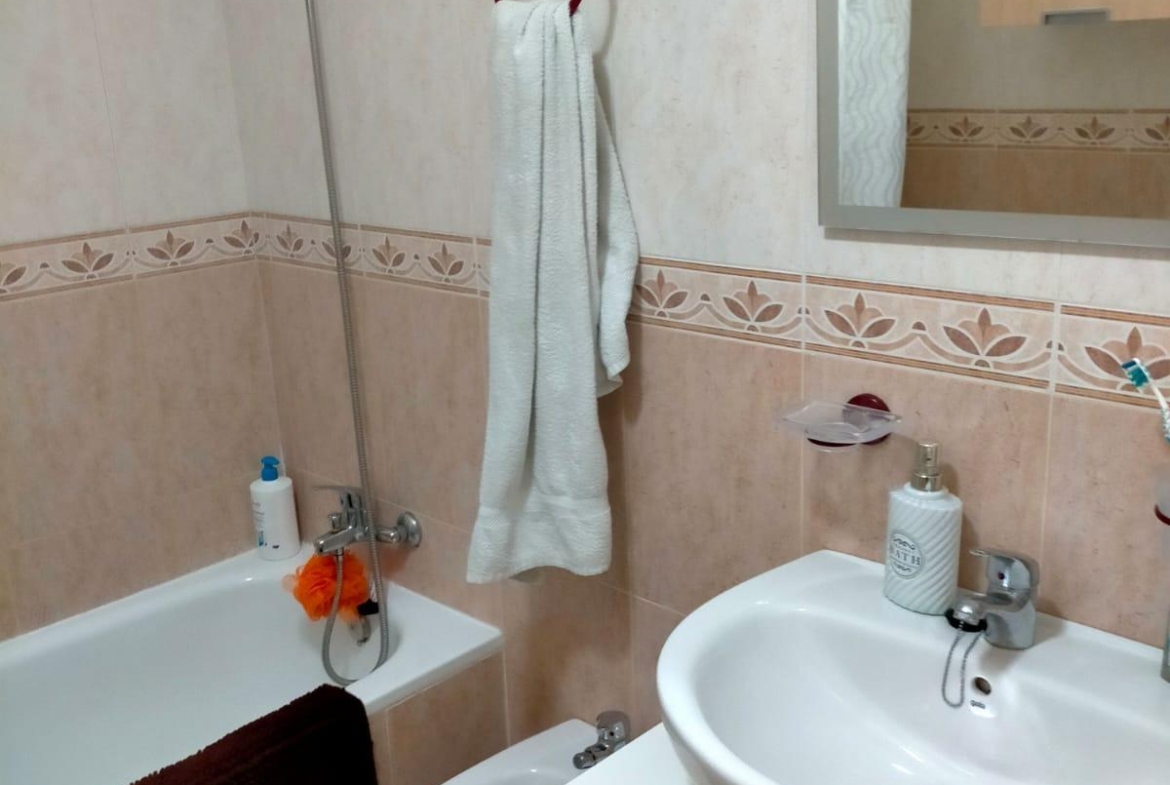 Charming 1 Bedroom Apartment in Prime Location