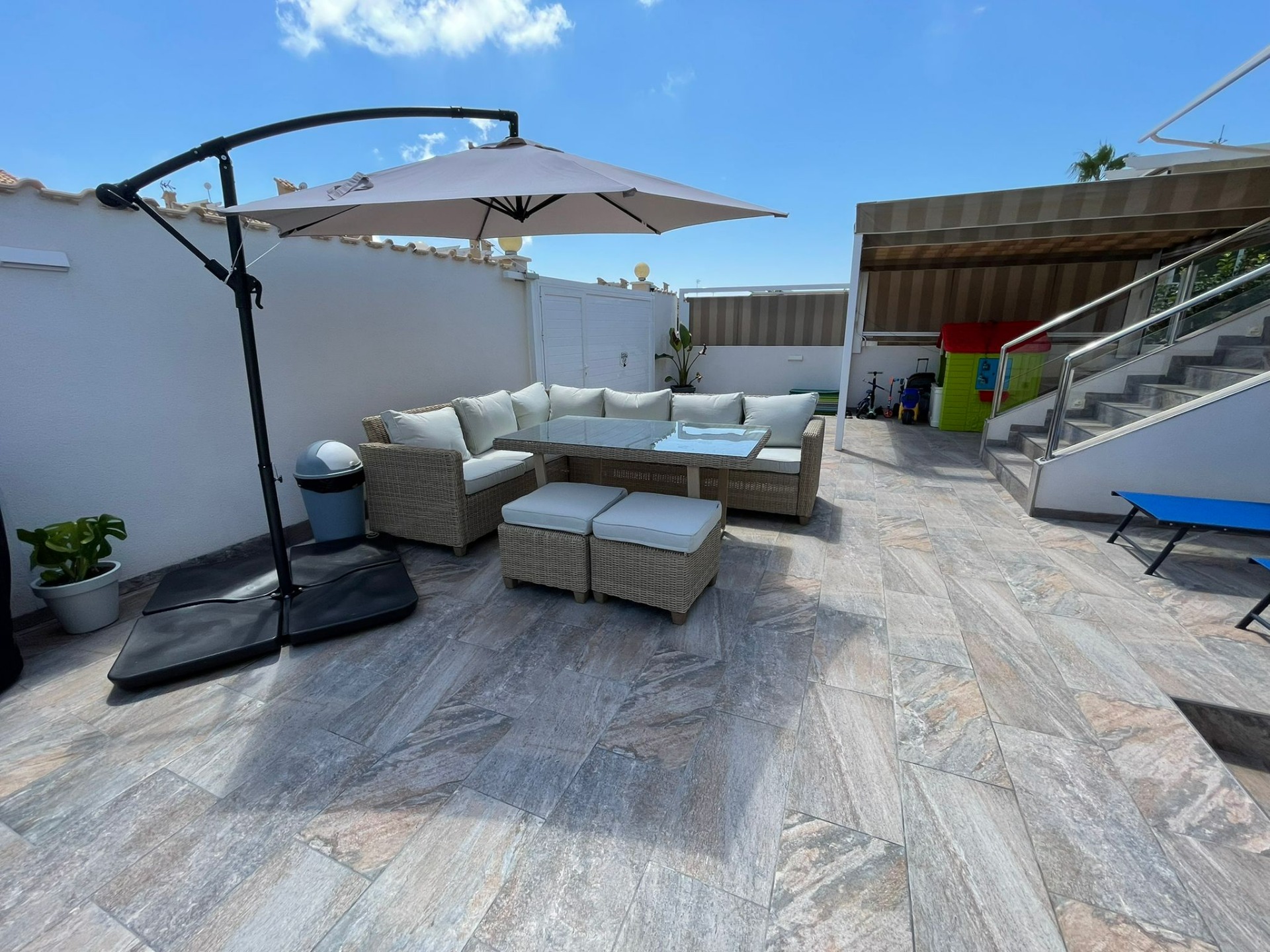 REFORMED HOUSE IN ORIHUELA COSTA! 3 BEDROOMS. BATHROOMS. SAUNA AND PRIVATE POOL.