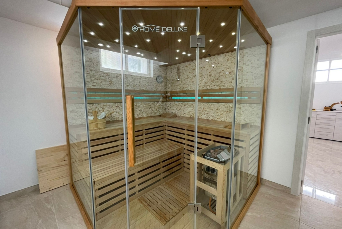 REFORMED HOUSE IN ORIHUELA COSTA! 3 BEDROOMS. BATHROOMS. SAUNA AND PRIVATE POOL.