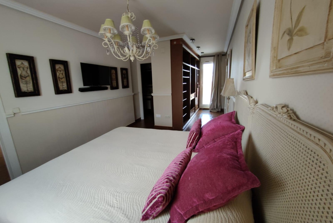 ESPECTACULAR APARTAMENTO DUPLEX EN LA CALA DE VILLAJOYOSA A 300M DE LA PLAYA