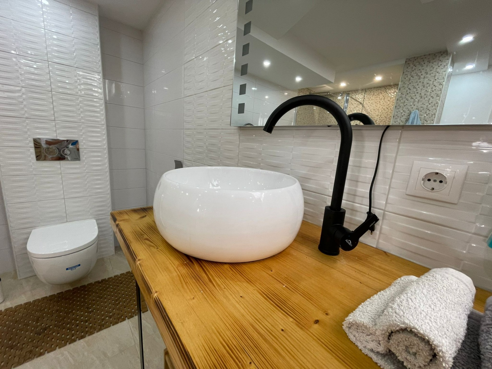REFORMED HOUSE IN ORIHUELA COSTA! 3 BEDROOMS. BATHROOMS. SAUNA AND PRIVATE POOL.