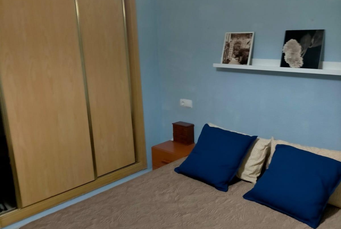 Charming 1 Bedroom Apartment in Prime Location
