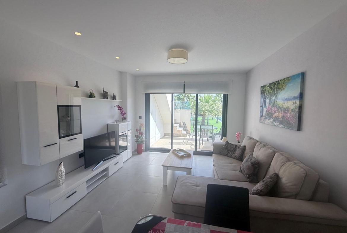 BUNGALOW ALTO OASIS BEACH – EL RASO : 2 HAB, 2 BAÑOS, GARAJE, SOLARIUM