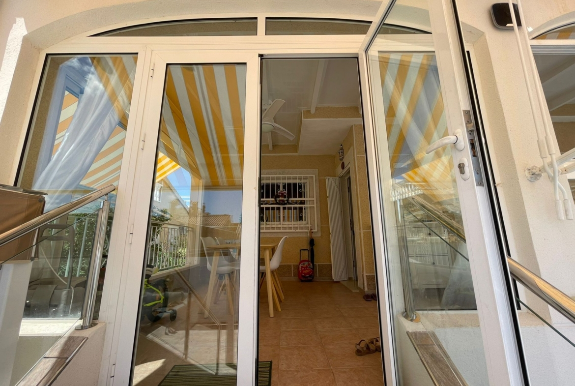 REFORMED HOUSE IN ORIHUELA COSTA! 3 BEDROOMS. BATHROOMS. SAUNA AND PRIVATE POOL.