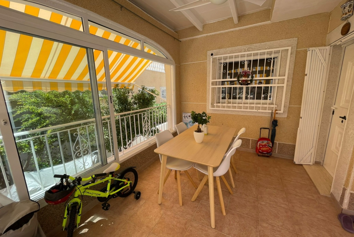 REFORMED HOUSE IN ORIHUELA COSTA! 3 BEDROOMS. BATHROOMS. SAUNA AND PRIVATE POOL.