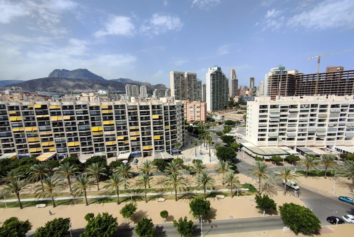 ESPECTACULAR APARTAMENTO DUPLEX EN LA CALA DE VILLAJOYOSA A 300M DE LA PLAYA