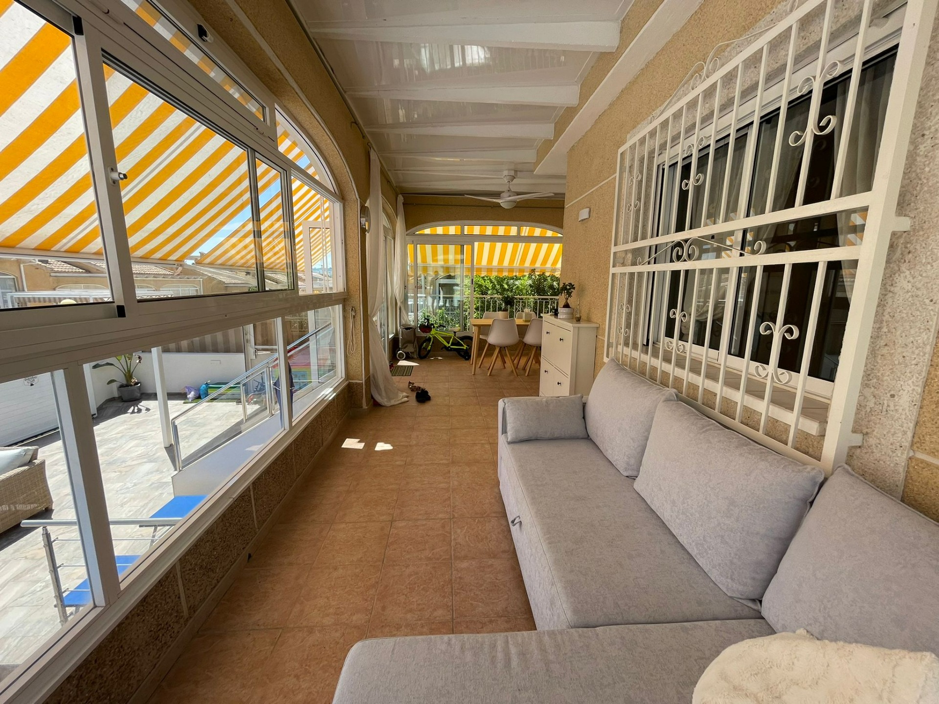 REFORMED HOUSE IN ORIHUELA COSTA! 3 BEDROOMS. BATHROOMS. SAUNA AND PRIVATE POOL.