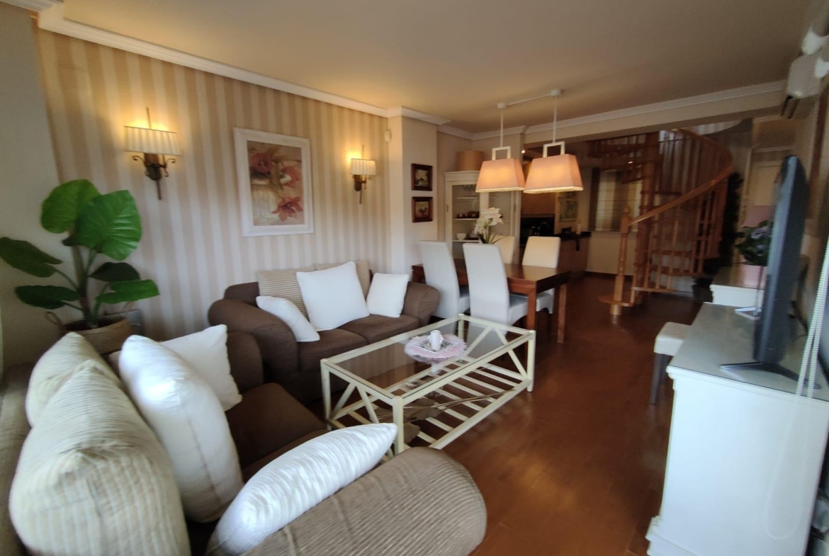 ESPECTACULAR APARTAMENTO DUPLEX EN LA CALA DE VILLAJOYOSA A 300M DE LA PLAYA