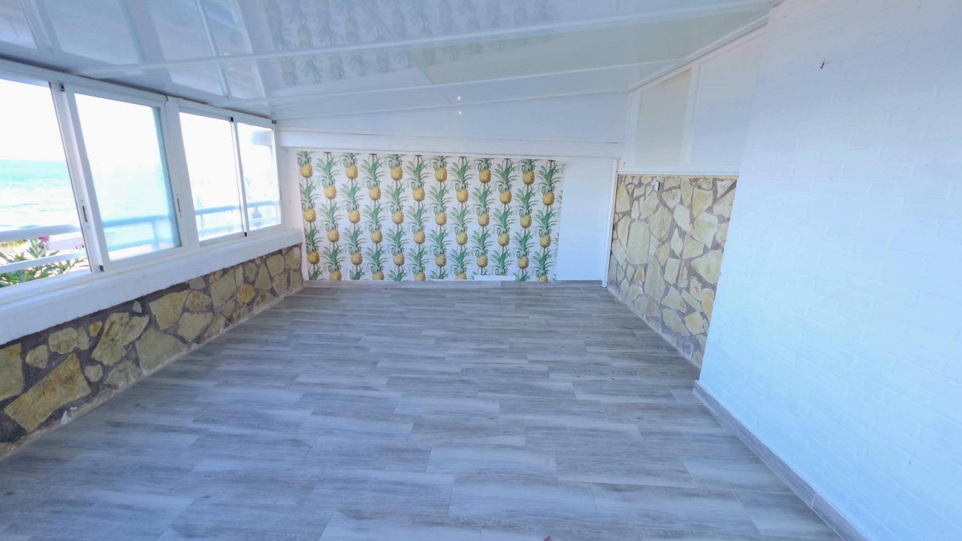 Piso en Primera Línea de Playa Muchavista, El Campello