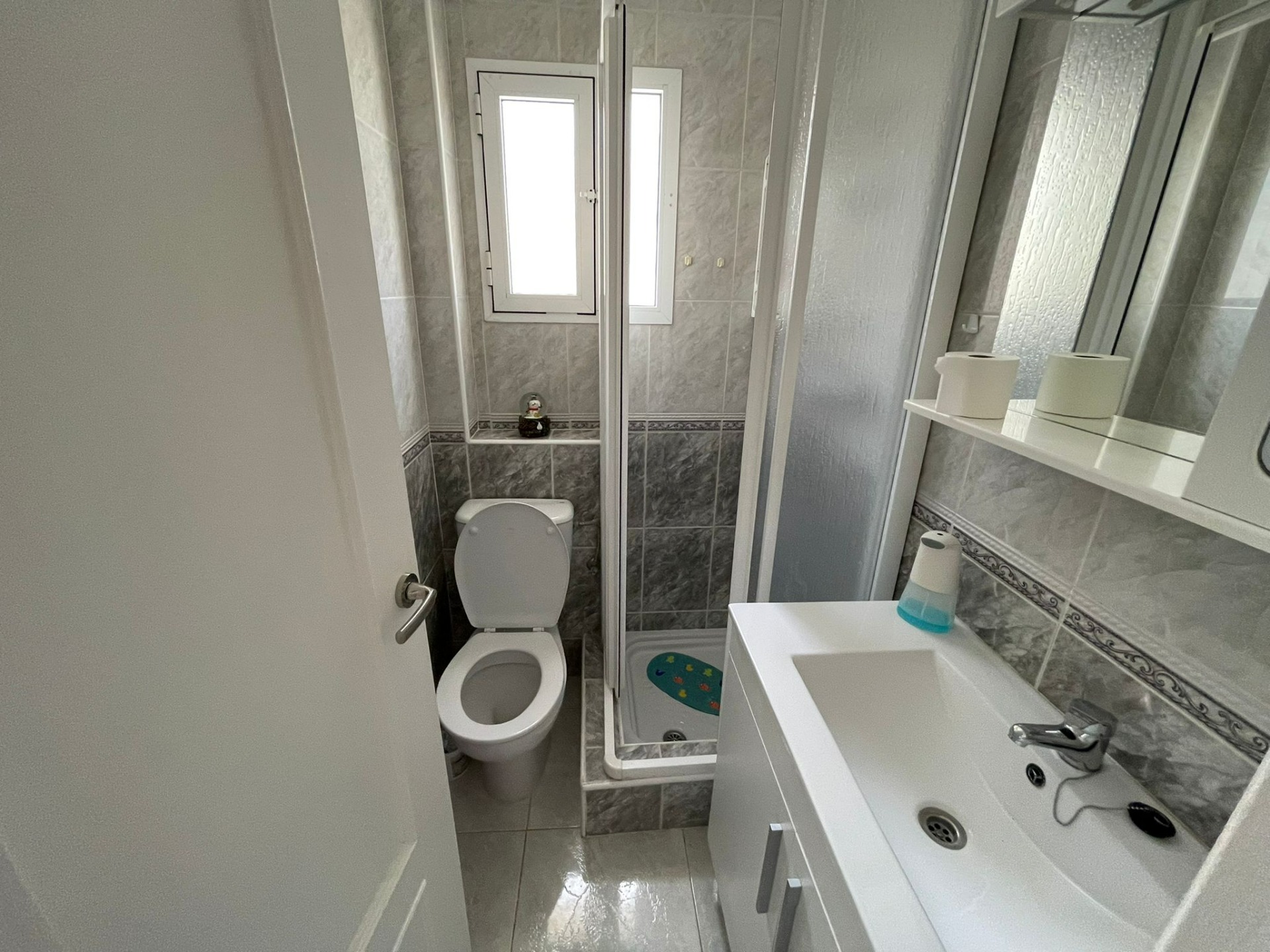 REFORMED HOUSE IN ORIHUELA COSTA! 3 BEDROOMS. BATHROOMS. SAUNA AND PRIVATE POOL.