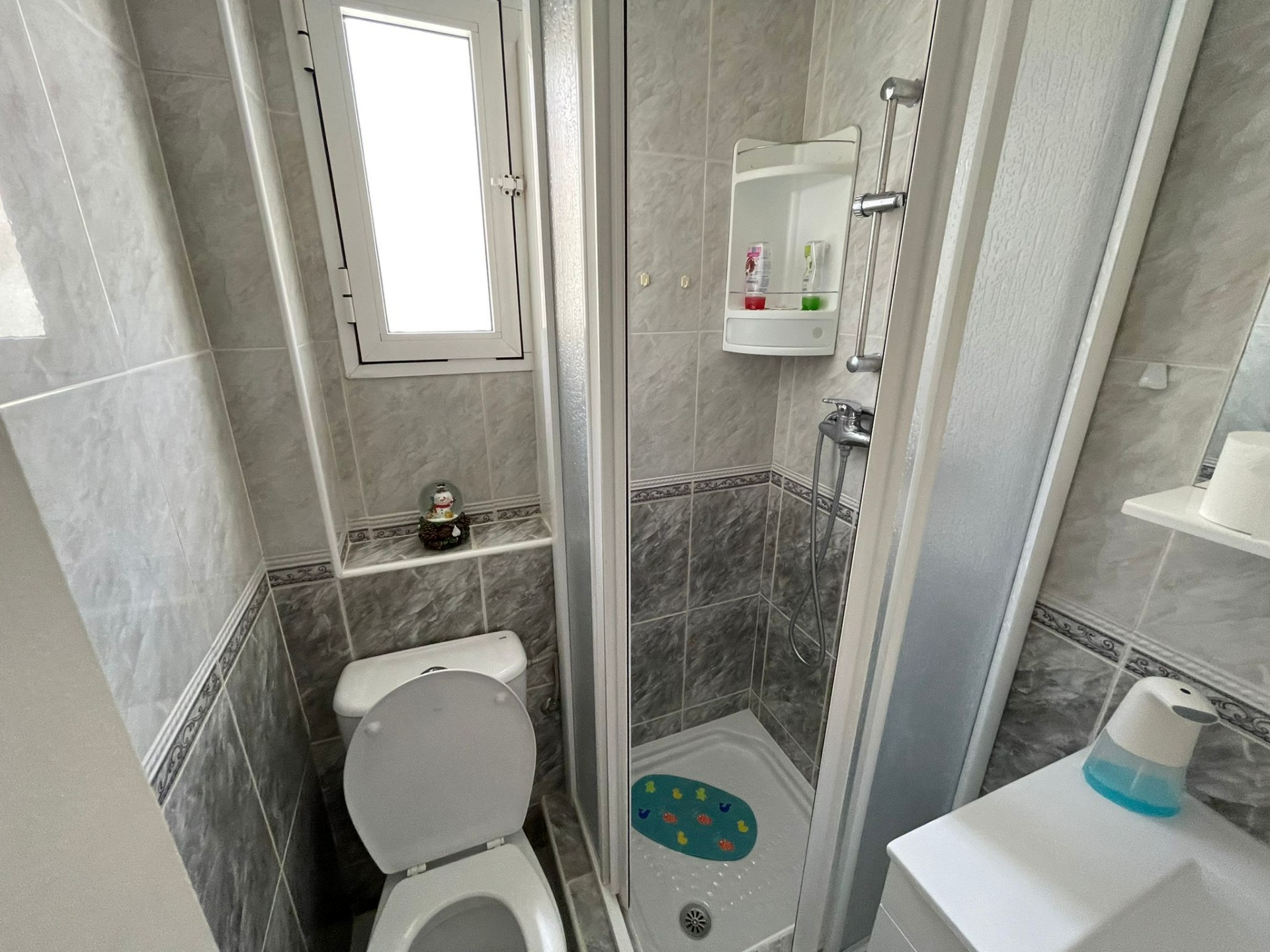 REFORMED HOUSE IN ORIHUELA COSTA! 3 BEDROOMS. BATHROOMS. SAUNA AND PRIVATE POOL.