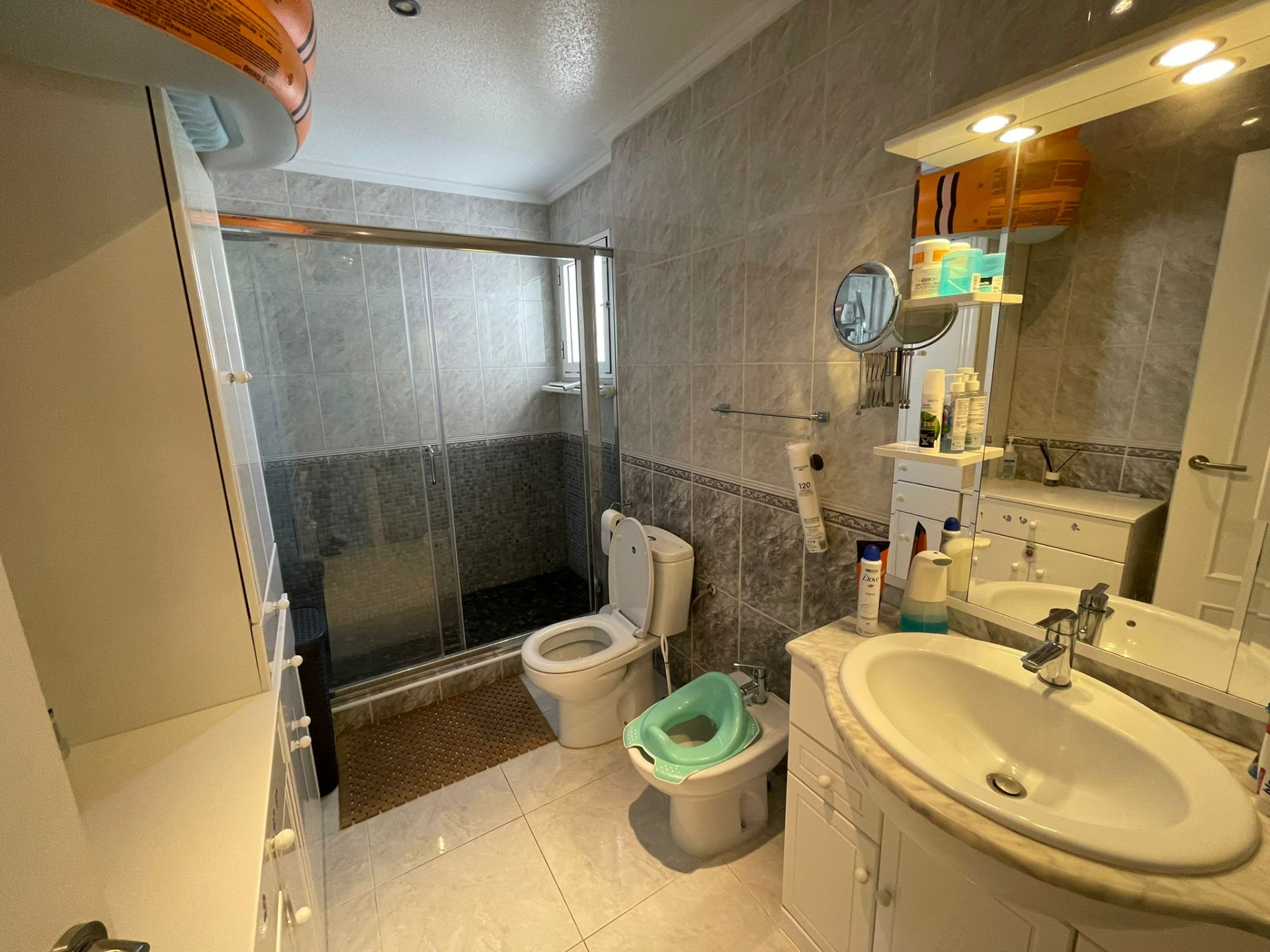 REFORMED HOUSE IN ORIHUELA COSTA! 3 BEDROOMS. BATHROOMS. SAUNA AND PRIVATE POOL.