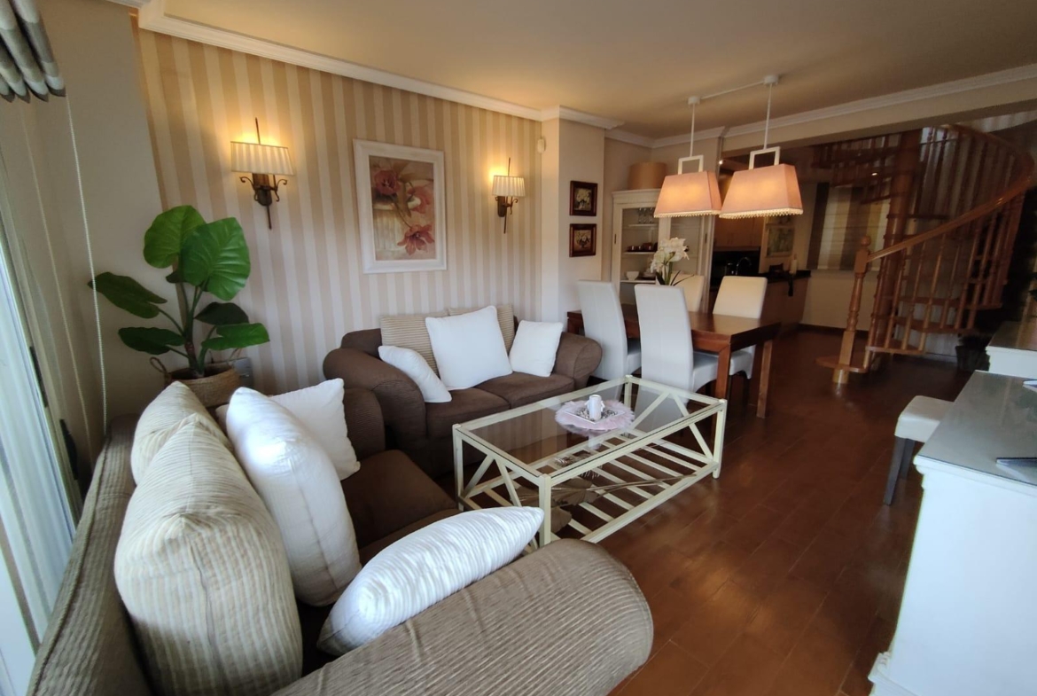 ESPECTACULAR APARTAMENTO DUPLEX EN LA CALA DE VILLAJOYOSA A 300M DE LA PLAYA