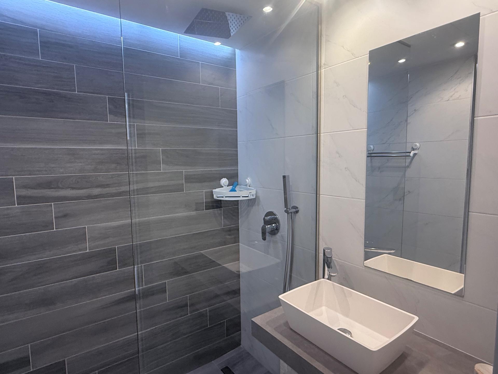 BUNGALOW ALTO OASIS BEACH – EL RASO : 2 HAB, 2 BAÑOS, GARAJE, SOLARIUM