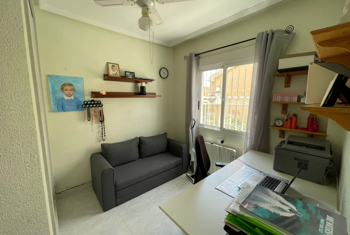 REFORMED HOUSE IN ORIHUELA COSTA! 3 BEDROOMS. BATHROOMS. SAUNA AND PRIVATE POOL.