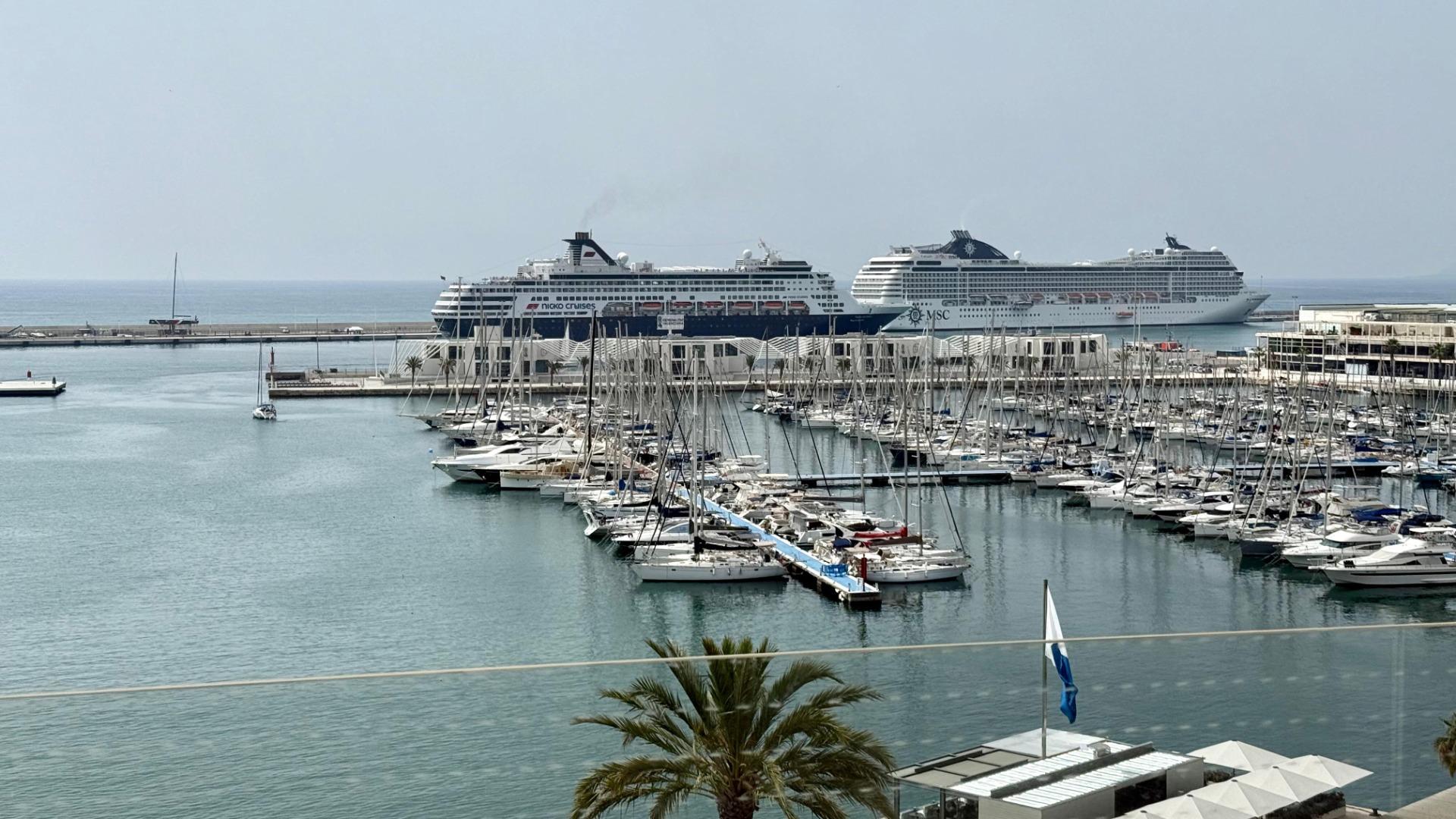 Piso de Lujo con Espectaculares Vistas en la Explanada de España, Alicante