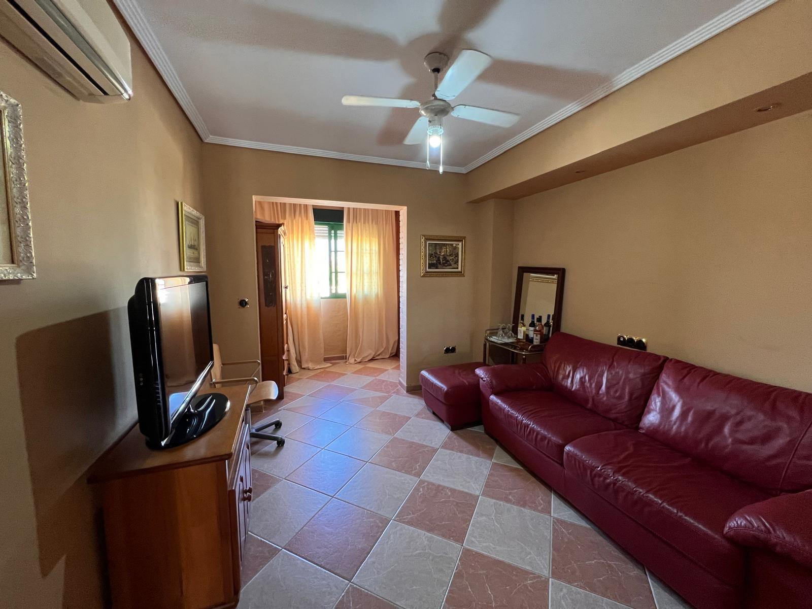 Villa with a pool and views of the mountains and Benidorm in the Rincón de Loix area
