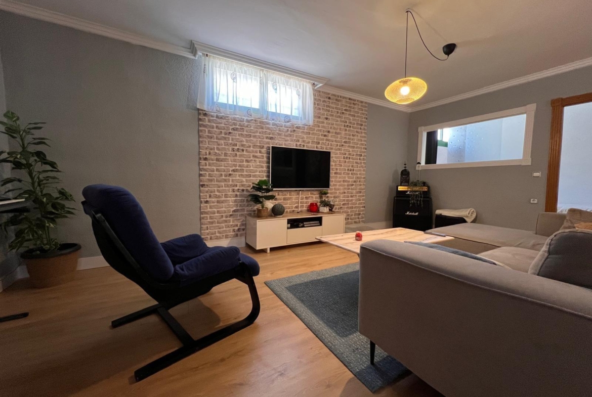 Villa with a pool and views of the mountains and Benidorm in the Rincón de Loix area