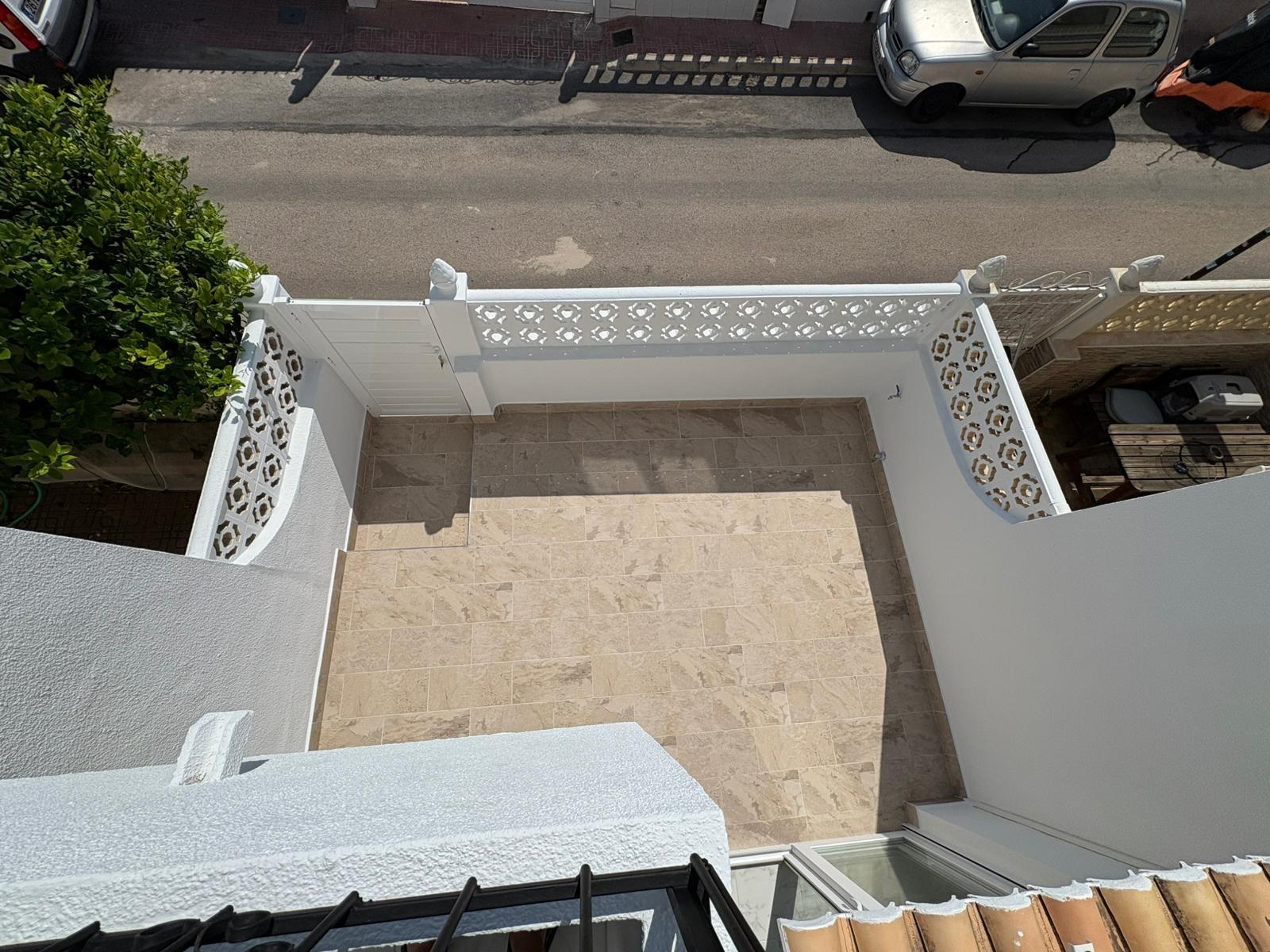 Your new home awaits! 🏡✨ RENOVATED TOWNHOUSE 3 BED 2 BATHS 2 TERRACES WITH COMMUNITY POOL