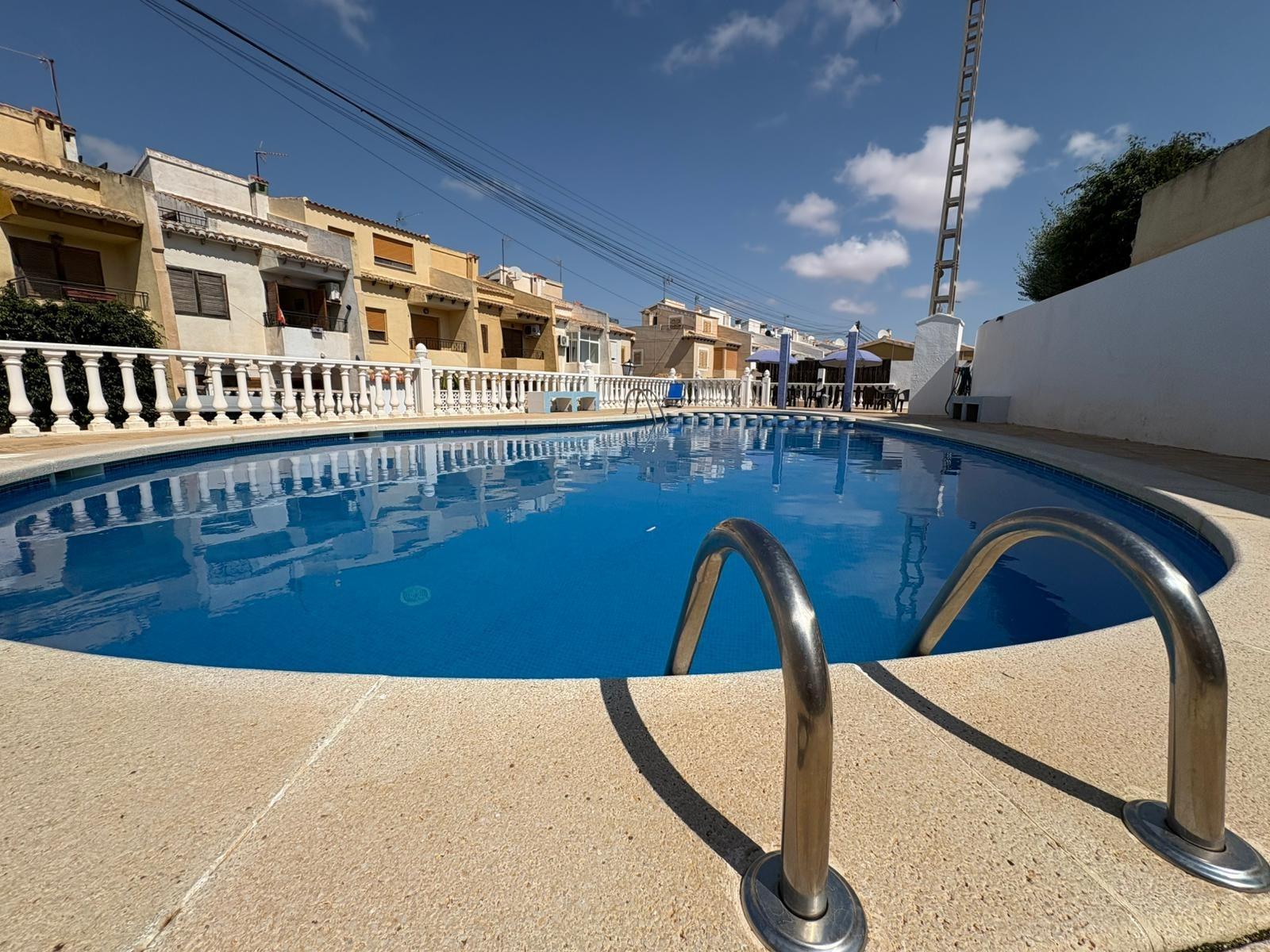 Your new home awaits! 🏡✨ RENOVATED TOWNHOUSE 3 BED 2 BATHS 2 TERRACES WITH COMMUNITY POOL