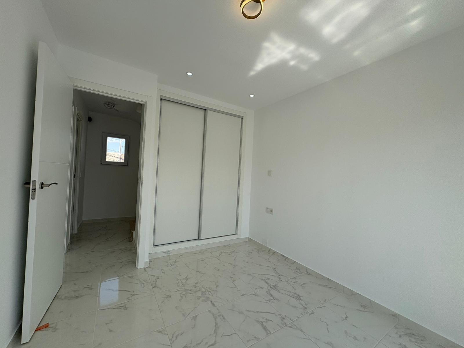 Your new home awaits! 🏡✨ RENOVATED TOWNHOUSE 3 BED 2 BATHS 2 TERRACES WITH COMMUNITY POOL