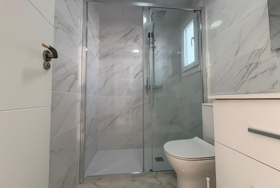 Your new home awaits! 🏡✨ RENOVATED TOWNHOUSE 3 BED 2 BATHS 2 TERRACES WITH COMMUNITY POOL