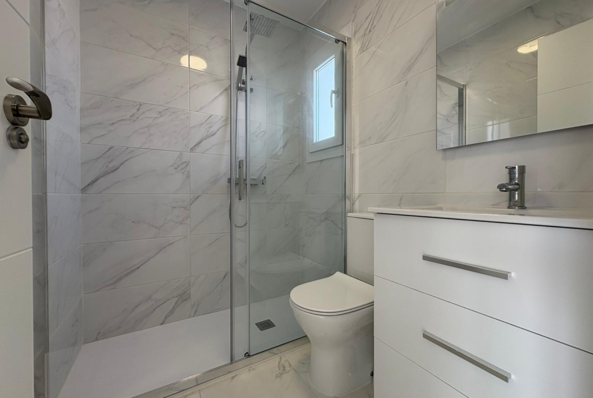 Your new home awaits! 🏡✨ RENOVATED TOWNHOUSE 3 BED 2 BATHS 2 TERRACES WITH COMMUNITY POOL