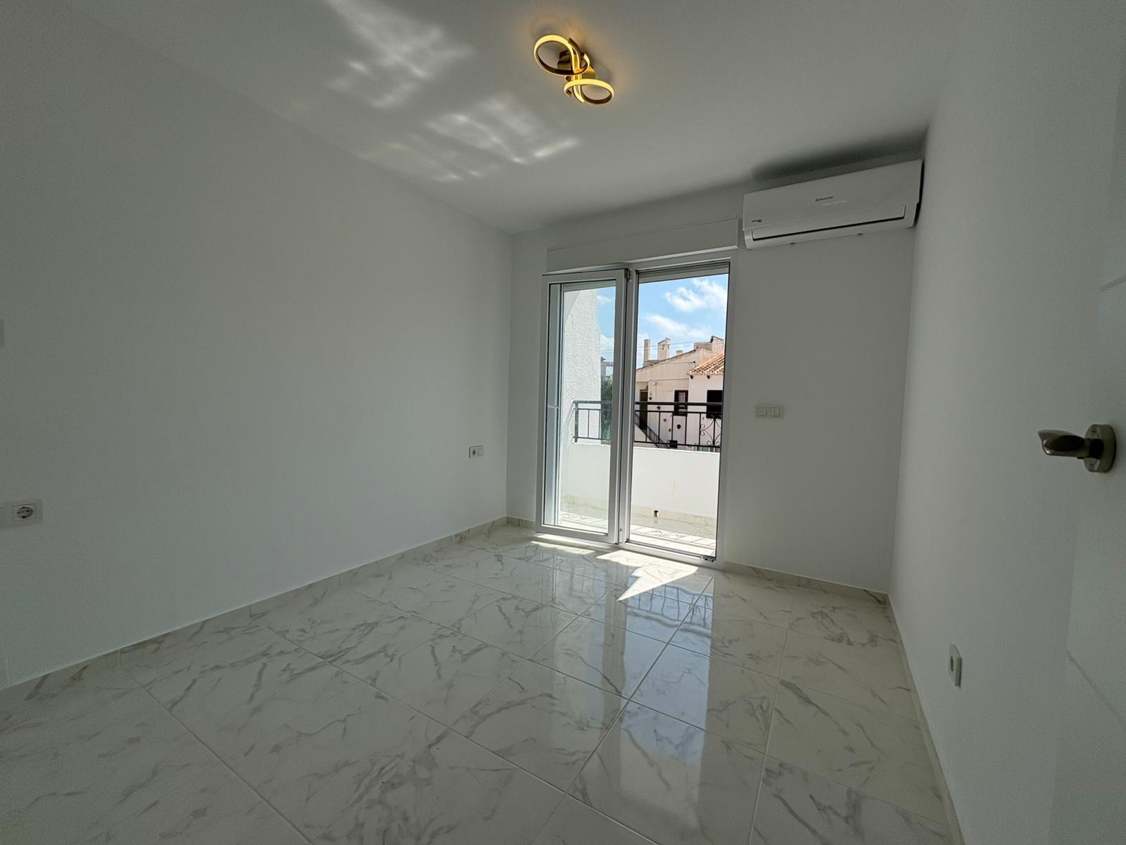 Your new home awaits! 🏡✨ RENOVATED TOWNHOUSE 3 BED 2 BATHS 2 TERRACES WITH COMMUNITY POOL