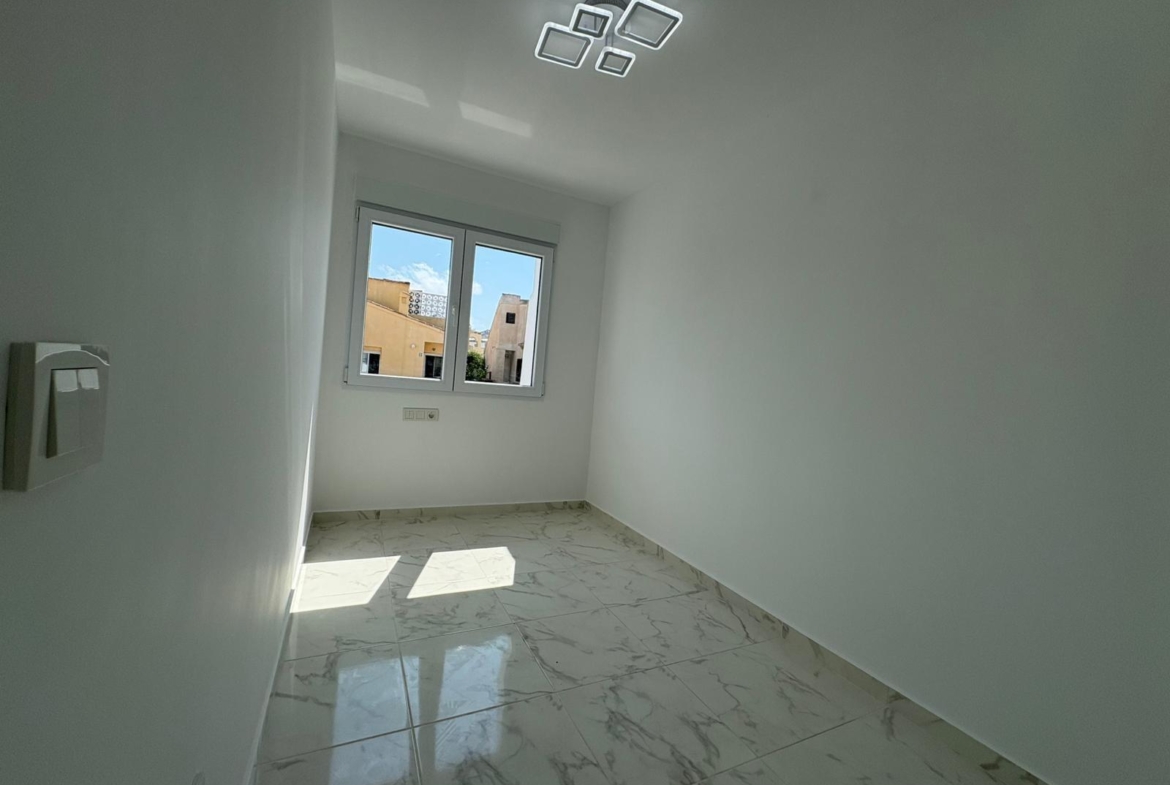 Your new home awaits! 🏡✨ RENOVATED TOWNHOUSE 3 BED 2 BATHS 2 TERRACES WITH COMMUNITY POOL