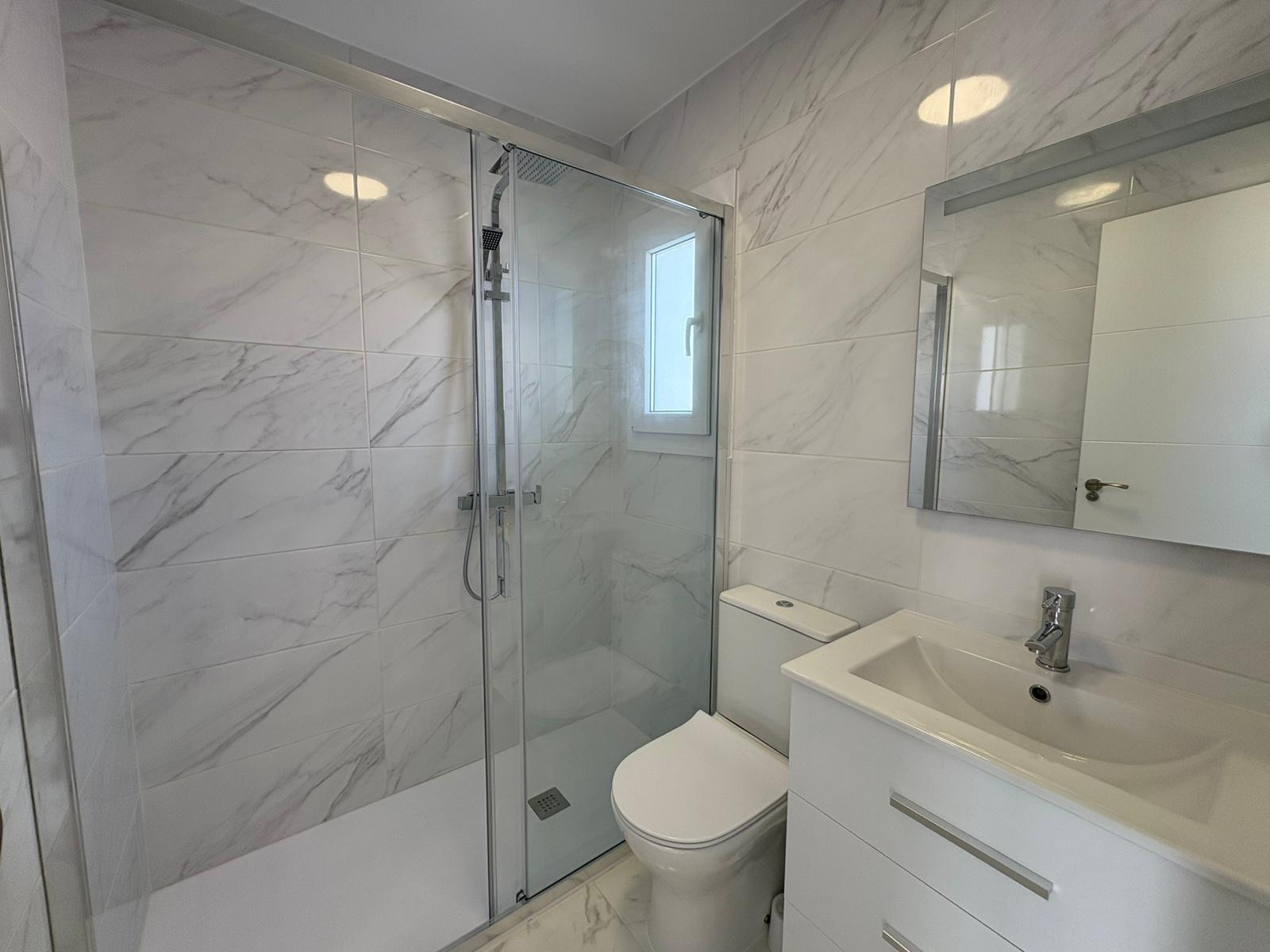 Your new home awaits! 🏡✨ RENOVATED TOWNHOUSE 3 BED 2 BATHS 2 TERRACES WITH COMMUNITY POOL