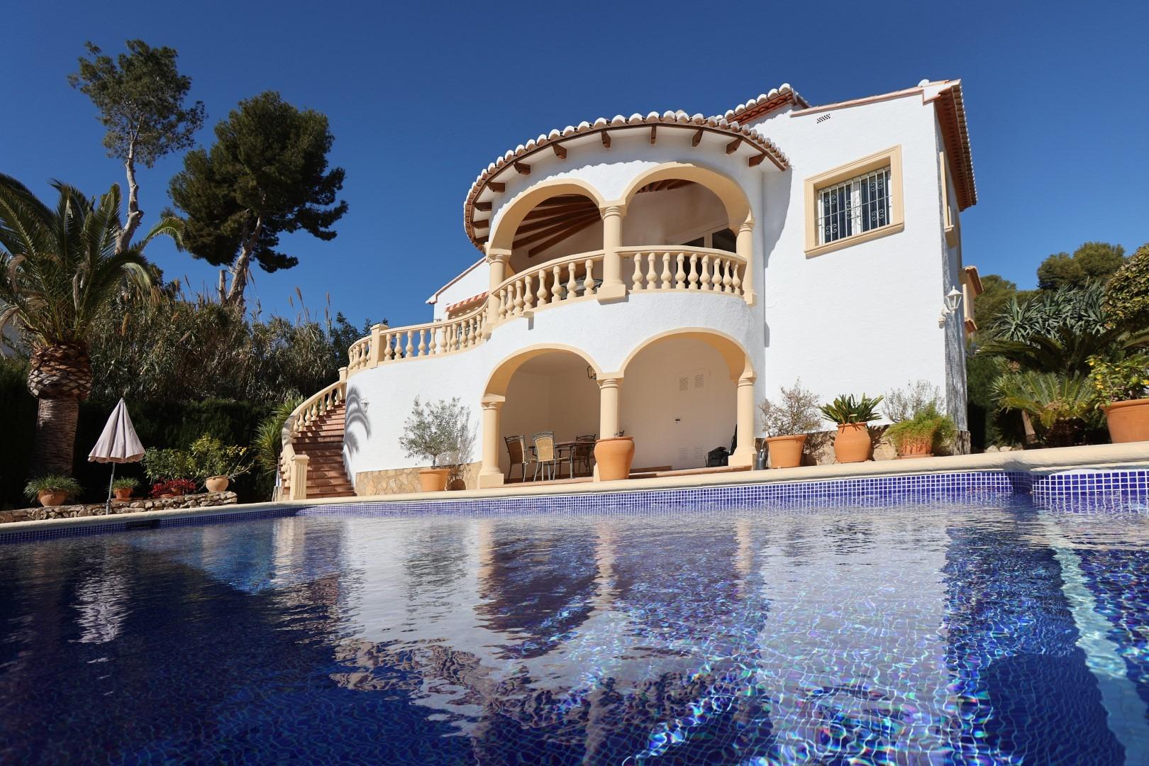 2-1-105 Mediterranean style villa with pool and close to the sea