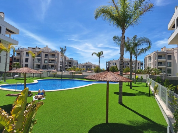 Newly built flat in Villamartin with parking and communal swimming pool