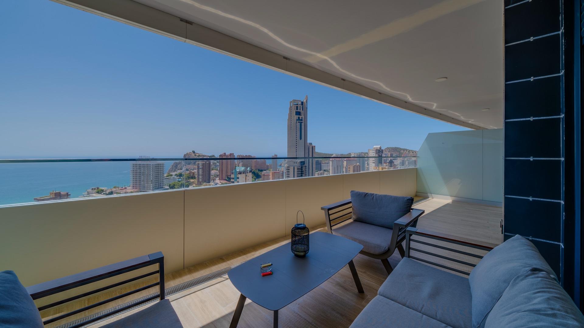 Exclusivo Piso en la Cala de Benidorm con Vistas al Mar