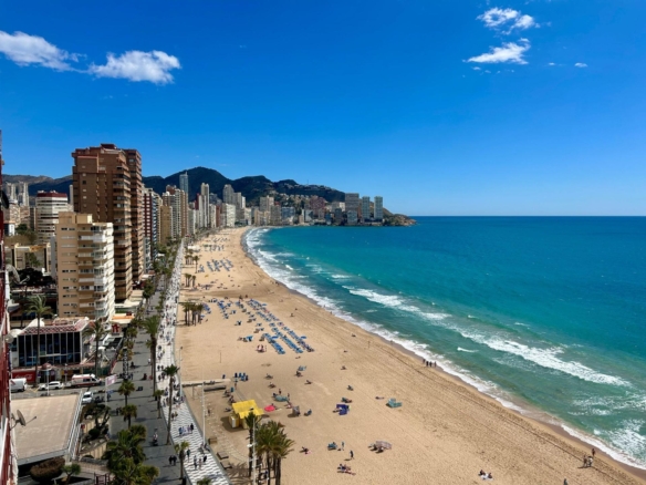 🏖️ Luxury Apartment on the Levante Beachfront – Dreamy Views 🌅