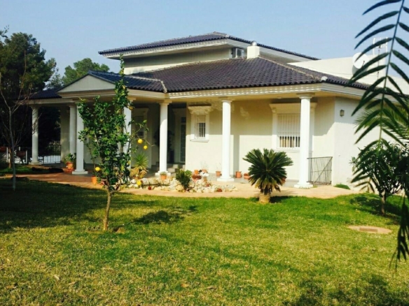 Villa de lujo en Picassent — Urbanización El Pinar 3